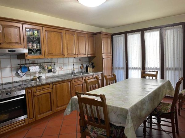 casa indipendente in vendita a Buggiano in zona Borgo a Buggiano