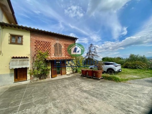 casa indipendente in vendita a Buggiano in zona Borgo a Buggiano