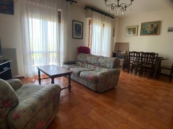 appartamento in vendita a Buggiano in zona Borgo a Buggiano