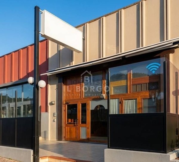 locale commerciale in vendita a Buggiano