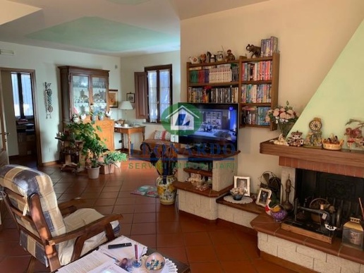 casa indipendente in vendita a Buggiano in zona Santa Maria