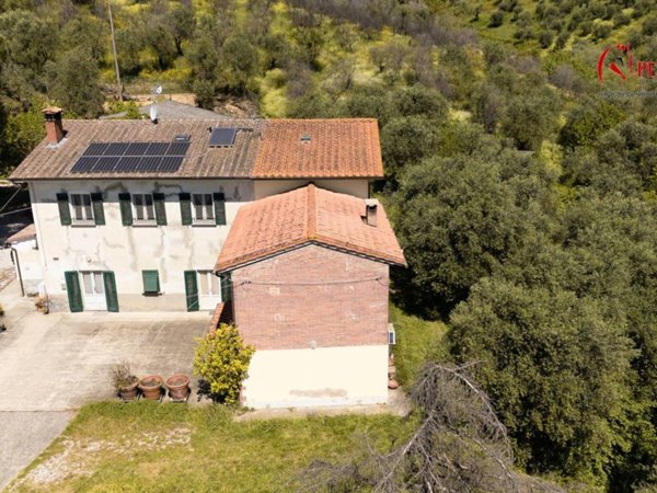 casa indipendente in vendita a Buggiano