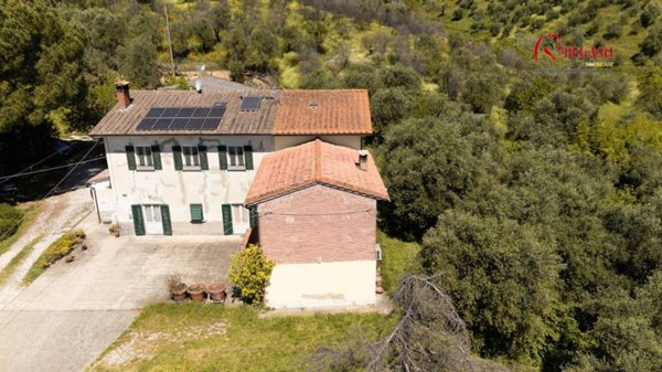 casa indipendente in vendita a Buggiano