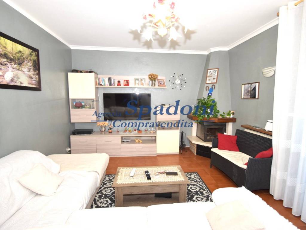 appartamento in vendita a Buggiano in zona Borgo a Buggiano