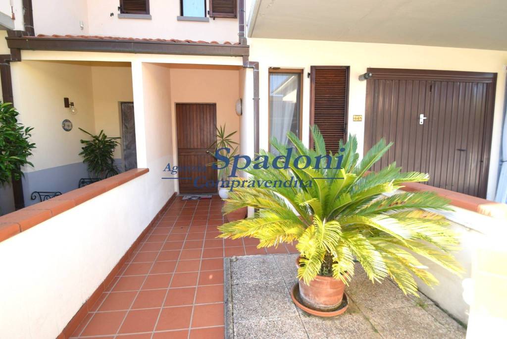 casa indipendente in vendita a Buggiano in zona Santa Maria