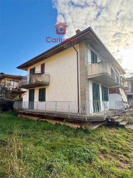 casa indipendente in vendita a Buggiano