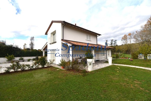 casa indipendente in vendita a Buggiano in zona Santa Maria