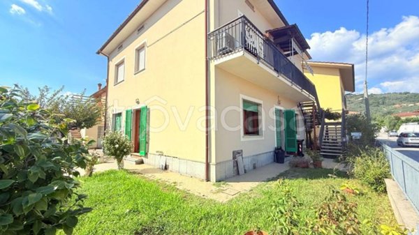 casa indipendente in vendita a Buggiano in zona Borgo a Buggiano
