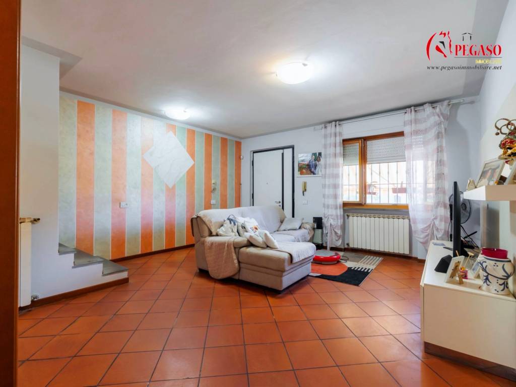 casa indipendente in vendita a Buggiano in zona Borgo a Buggiano