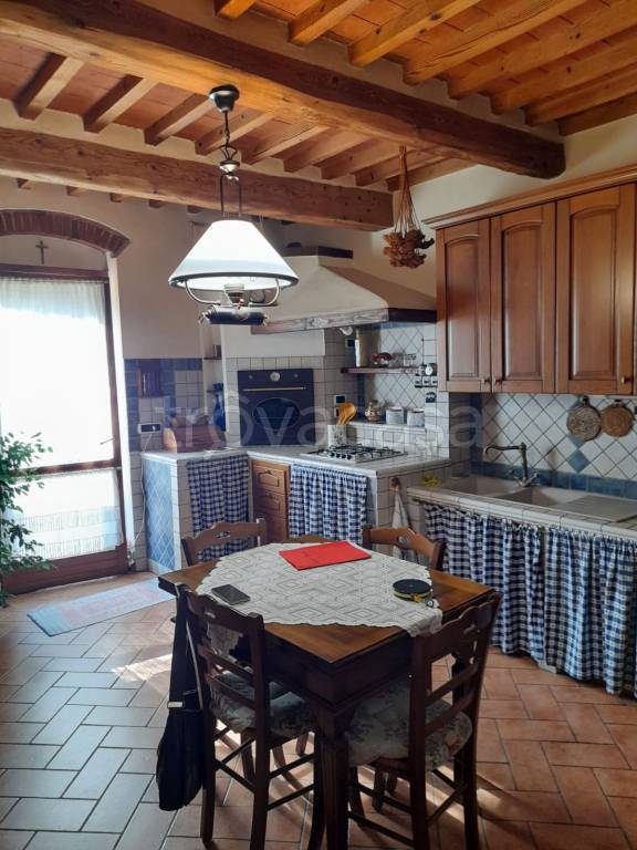 casa indipendente in vendita a Buggiano in zona Borgo a Buggiano