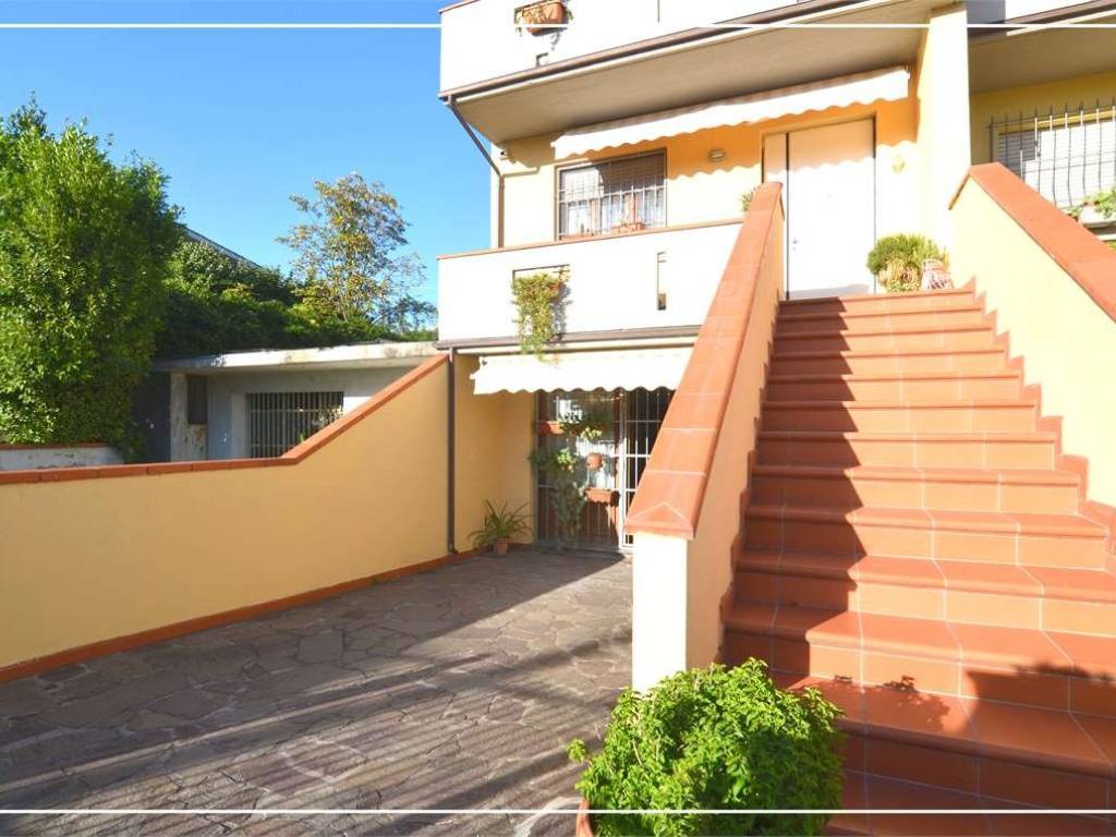 casa indipendente in vendita a Buggiano in zona Pittini