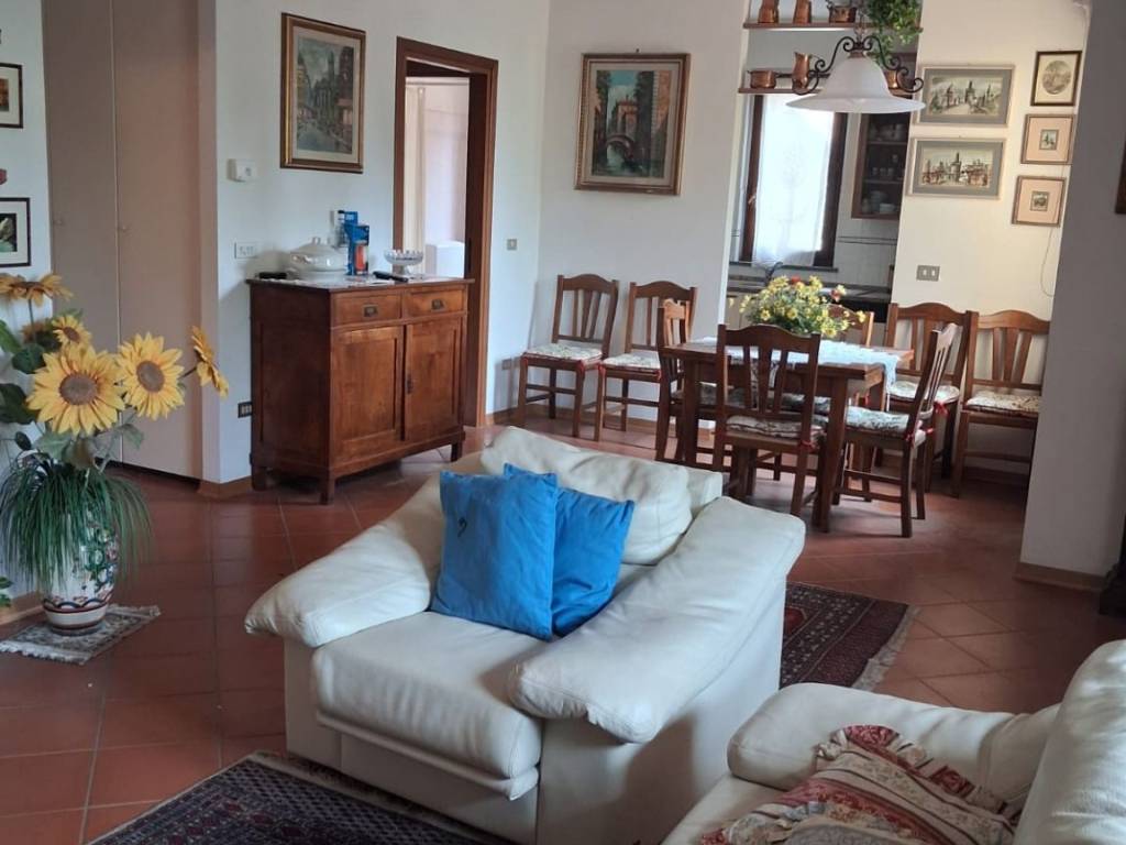 casa indipendente in vendita a Buggiano in zona Santa Maria