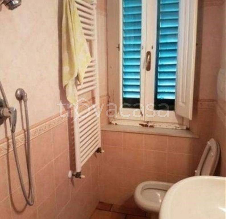 casa indipendente in vendita a Lamporecchio