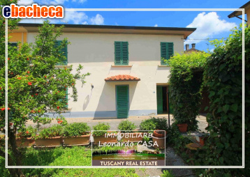 casa indipendente in vendita a Lamporecchio