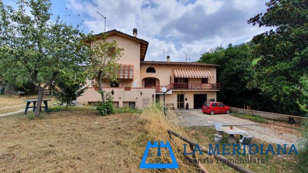 intera palazzina in vendita a Lamporecchio