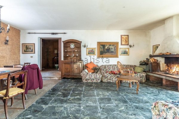 casa indipendente in vendita a Lamporecchio