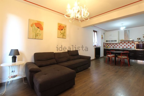 casa indipendente in vendita a Lamporecchio