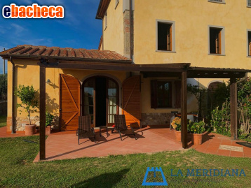 casa indipendente in vendita a Lamporecchio