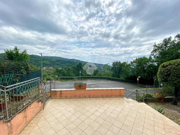 casa indipendente in vendita a Lamporecchio in zona San Baronto