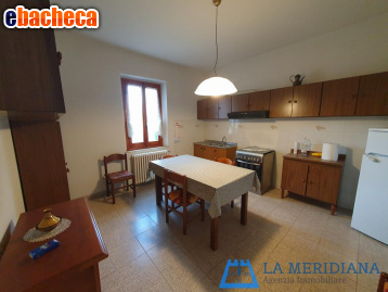 casa indipendente in vendita a Lamporecchio