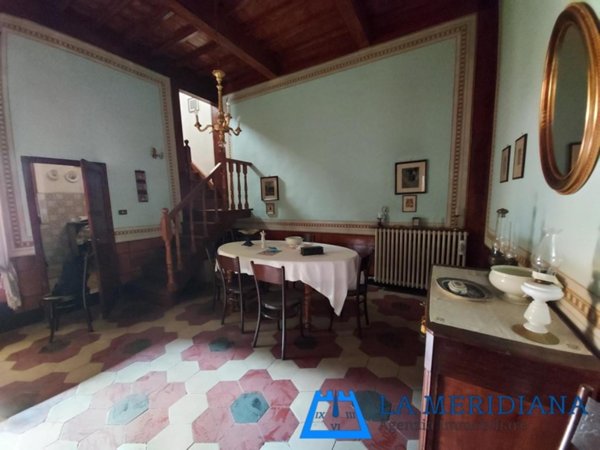intera palazzina in vendita a Lamporecchio