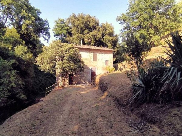 casa indipendente in vendita a Lamporecchio
