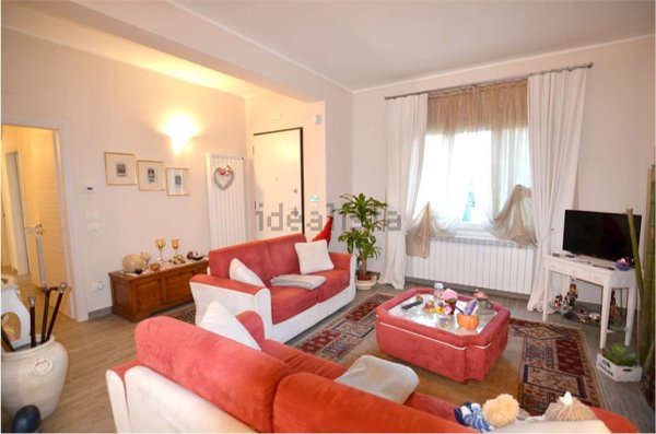 casa indipendente in vendita a Lamporecchio in zona Mastromarco