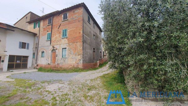 intera palazzina in vendita a Lamporecchio