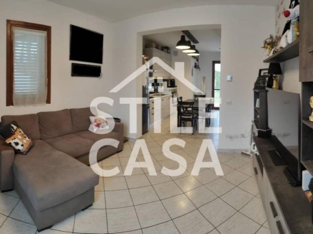 casa indipendente in vendita a Lamporecchio