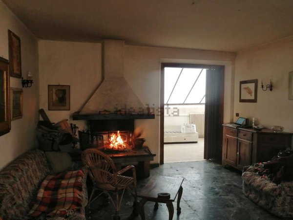 casa indipendente in vendita a Lamporecchio