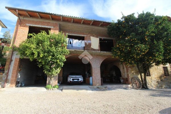 casa indipendente in vendita a Lamporecchio in zona Fornello