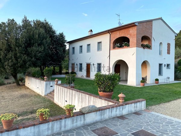 casa indipendente in vendita a Lamporecchio in zona San Baronto