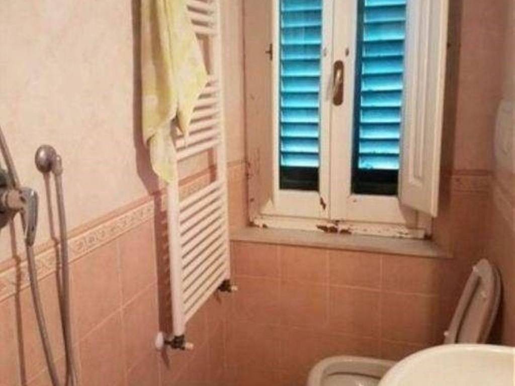 casa indipendente in vendita a Lamporecchio