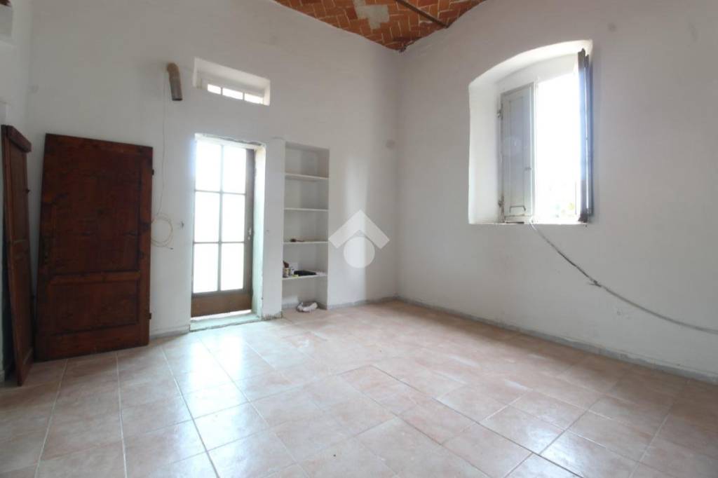 appartamento in vendita a Lamporecchio in zona Fornello