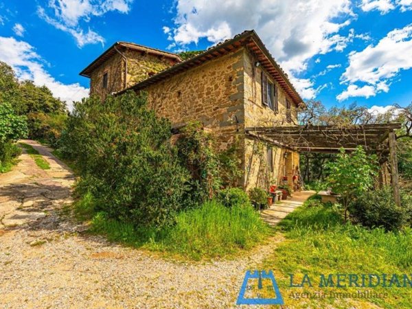 casa indipendente in vendita a Lamporecchio