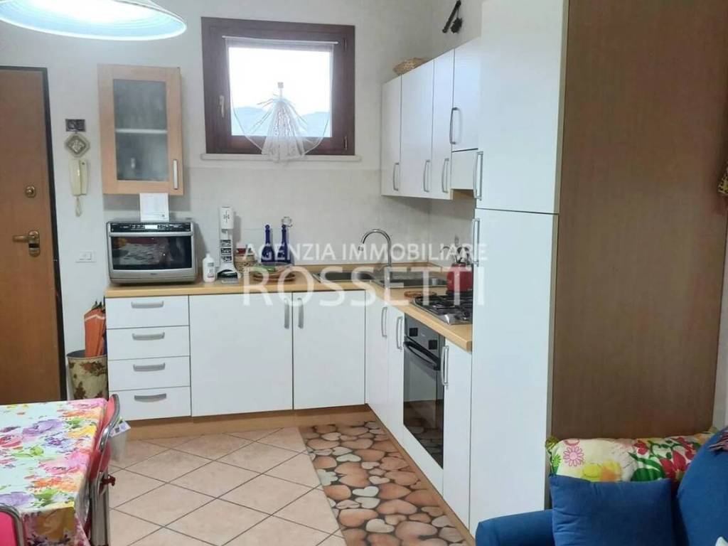 appartamento in vendita a Lamporecchio in zona Borgano
