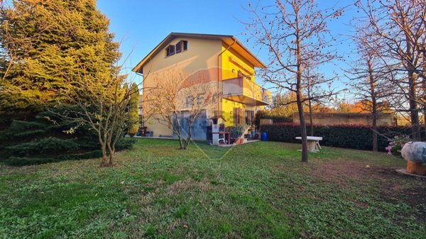 casa indipendente in vendita a Lamporecchio in zona Mastromarco
