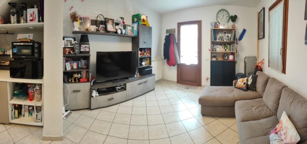 casa indipendente in vendita a Lamporecchio