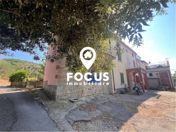 casa indipendente in vendita a Lamporecchio in zona San Baronto