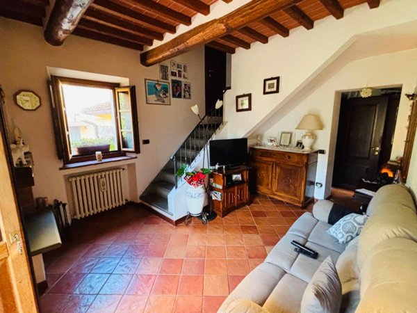casa indipendente in vendita a Lamporecchio in zona San Baronto