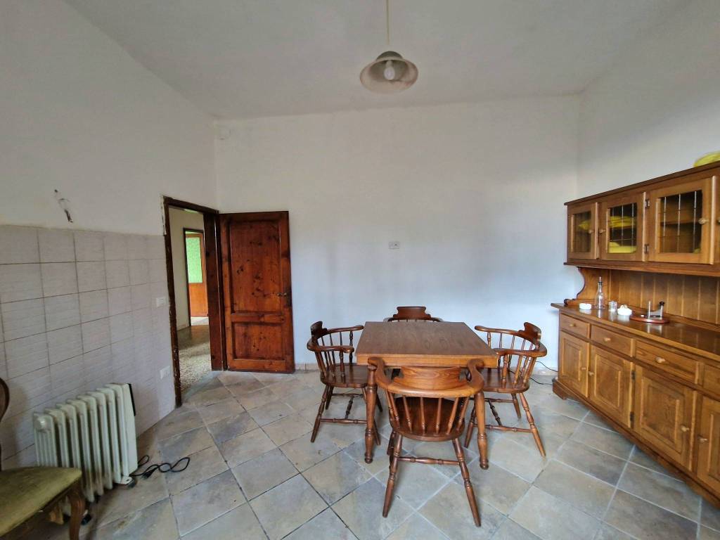 appartamento in vendita a Lamporecchio in zona San Baronto
