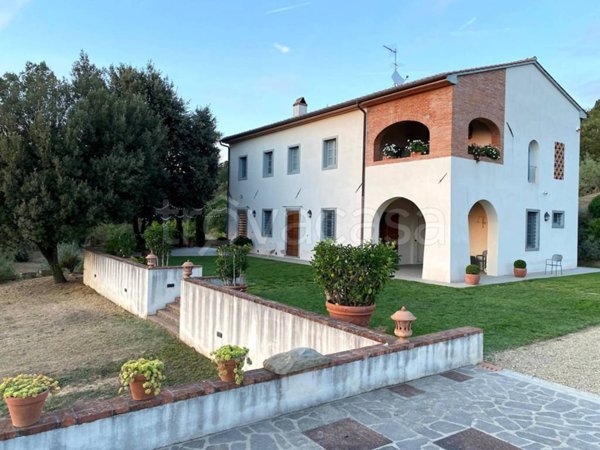 casa indipendente in vendita a Lamporecchio in zona San Baronto