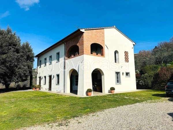 casa indipendente in vendita a Lamporecchio in zona San Baronto