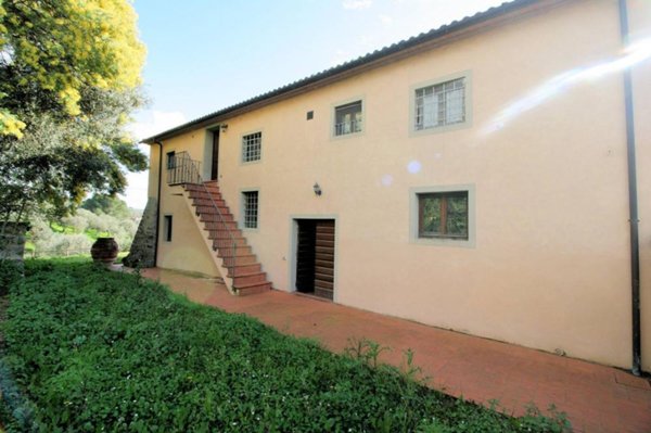 casa indipendente in vendita a Lamporecchio