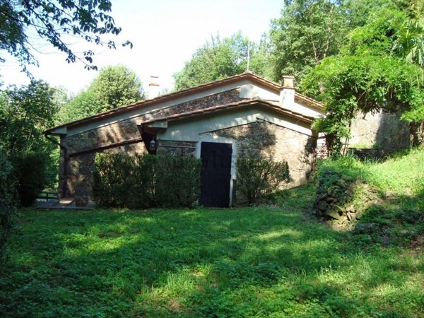 casa indipendente in vendita a Lamporecchio