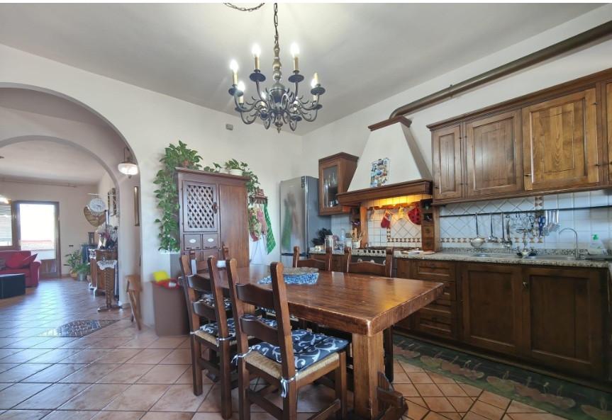 casa indipendente in vendita a Lamporecchio in zona Mastromarco