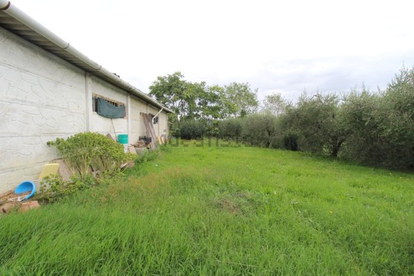 casa indipendente in vendita a Lamporecchio in zona Mastromarco