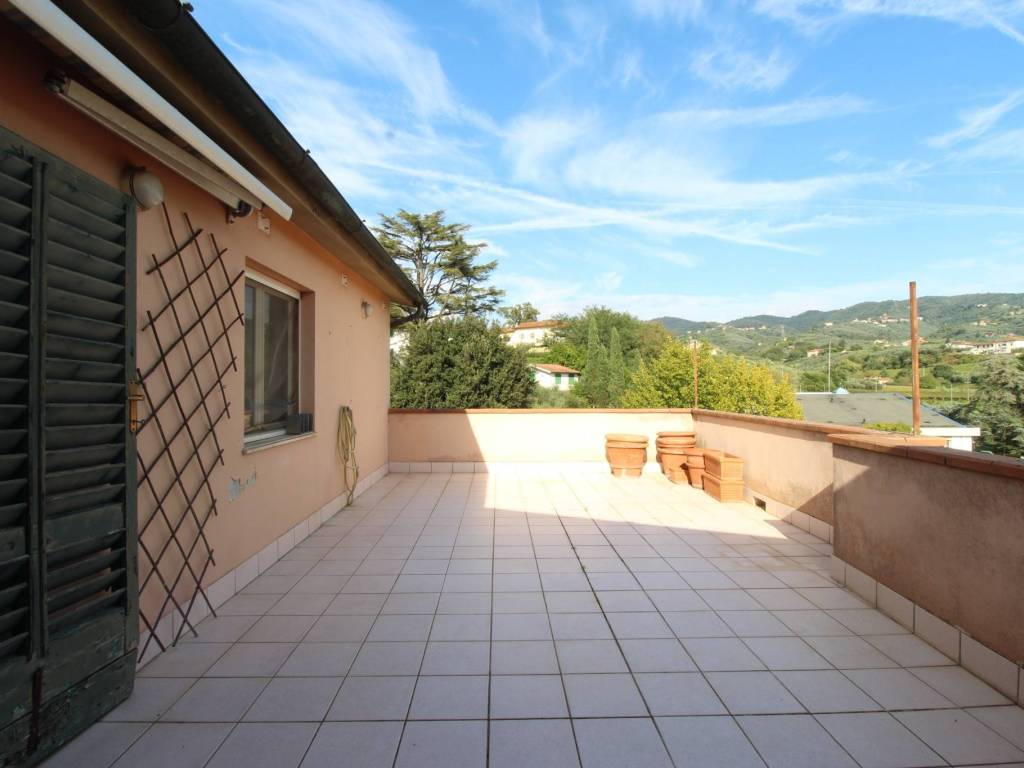 appartamento in vendita a Lamporecchio