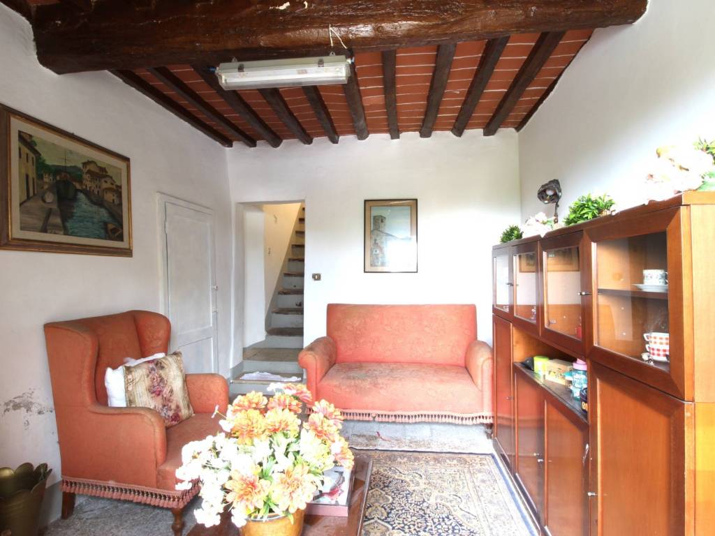 appartamento in vendita a Lamporecchio in zona San Baronto