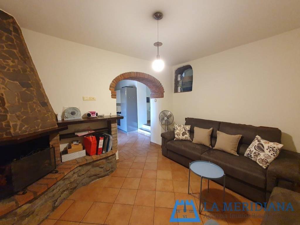 casa indipendente in vendita a Lamporecchio
